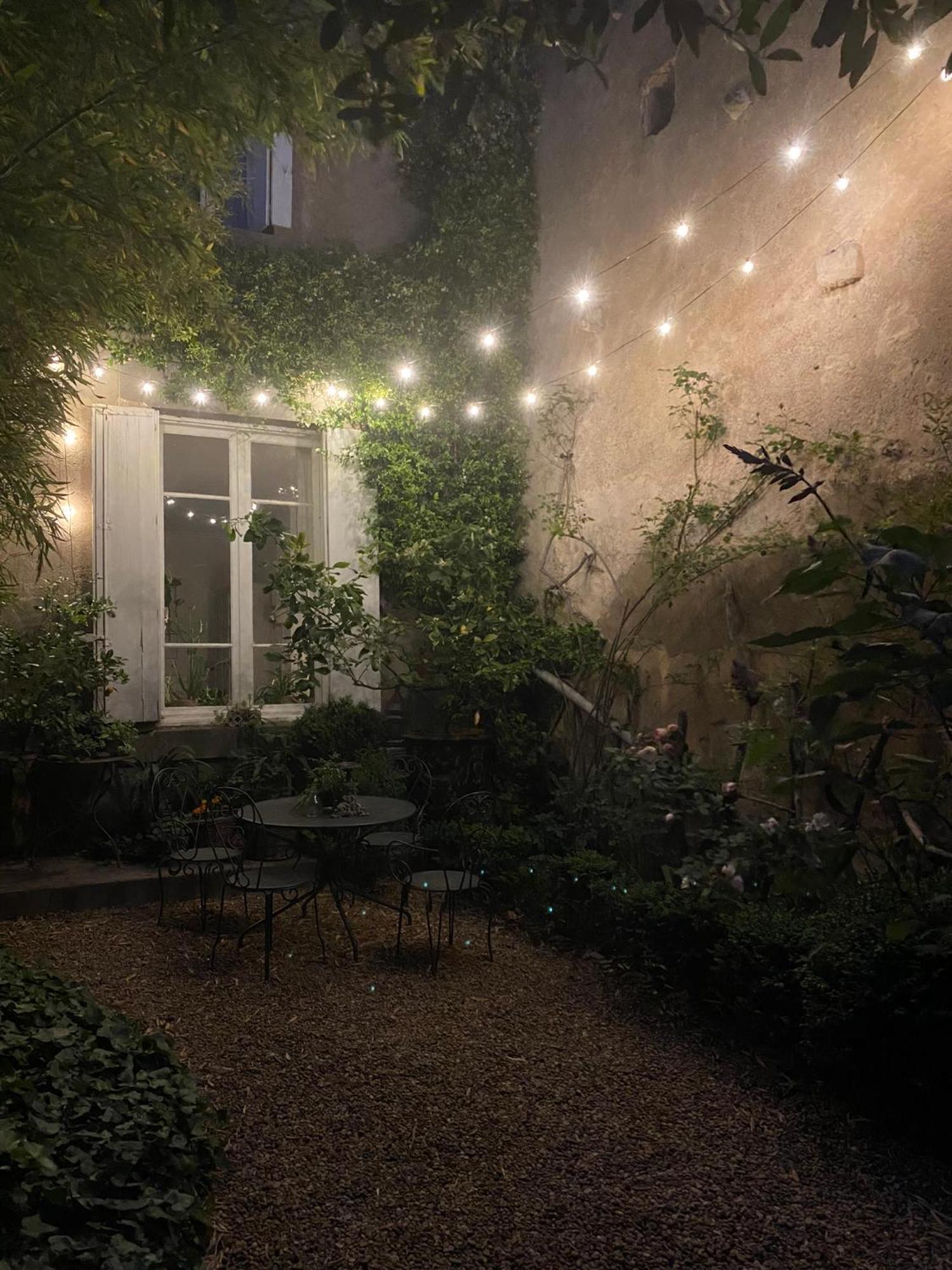 Le Logis Blanc Bed&Breakfast Coursan Bagian luar foto