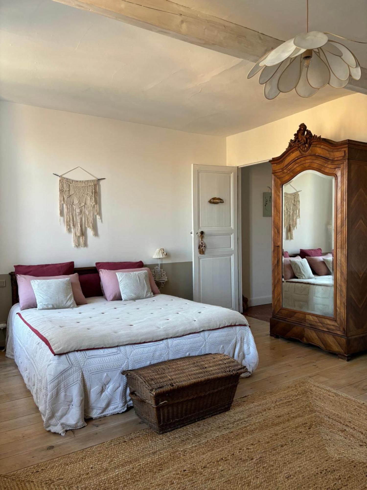 Le Logis Blanc Bed&Breakfast Coursan Bagian luar foto